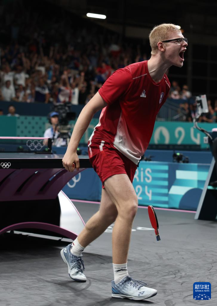 赢得掌声 赢得掌声