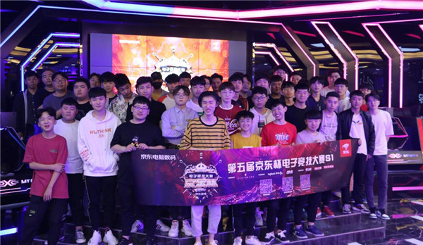 这也是给青 这也是给青
