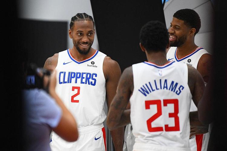 NBA一夜｜詹姆斯哈登带伤出战 利拉德有望复出 杜兰特谈太阳